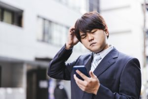 ビジネスにおいて年末の挨拶は必要か